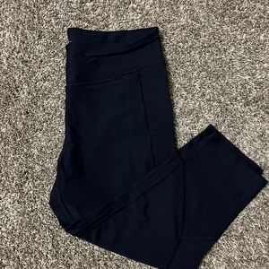 Women’s Victoria Sport Navy Capri Leggings